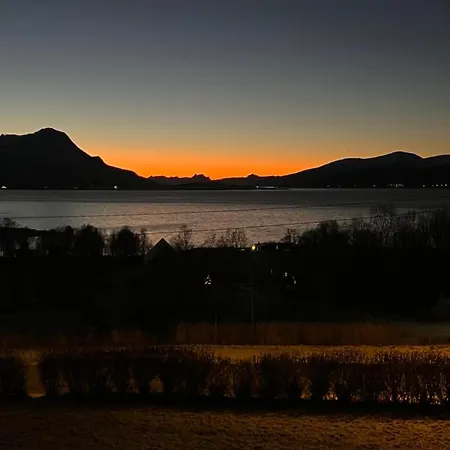 Liten Kjellerleilighet. Landlig Rolig Omrade. Tromso