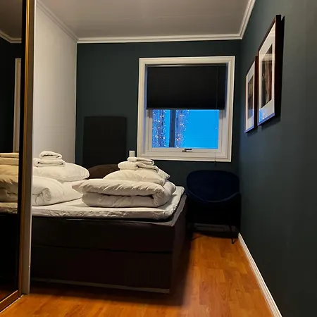 Apartment Liten Kjellerleilighet. Landlig Rolig Omrade.