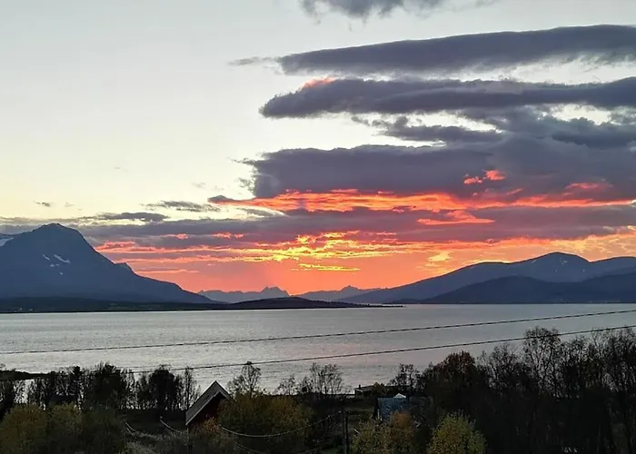 Liten Kjellerleilighet. Landlig Rolig Omrade. * Tromsø