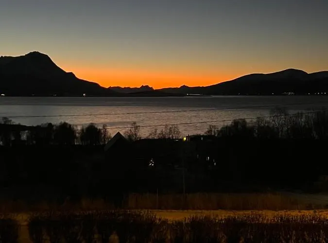 Liten Kjellerleilighet. Landlig Rolig Omrade. Tromsø