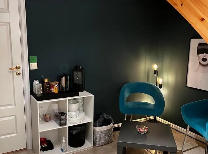 Liten Kjellerleilighet. Landlig Rolig Omrade. Apartment *